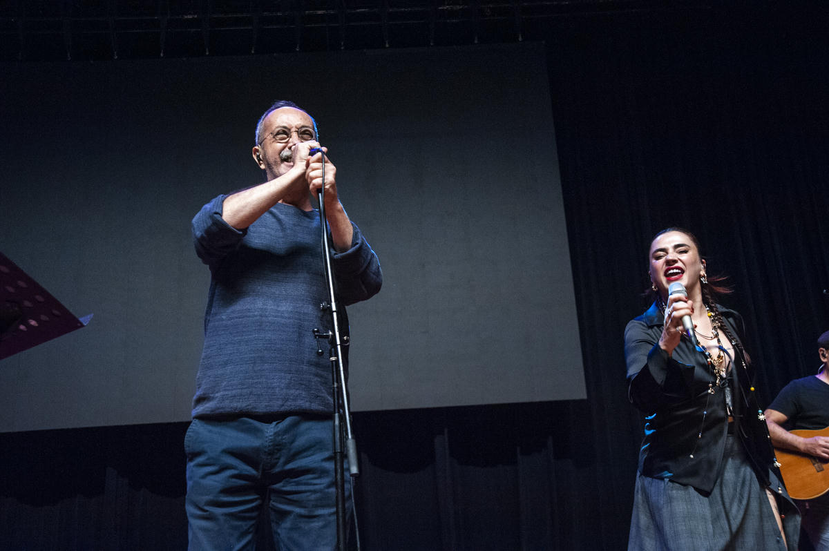 Hüsnü Arkan ve Ceylan Ertem seslendirdi: “Ahparig”